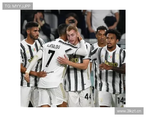 埃奇库姆压哨罚球夺新秀赛王